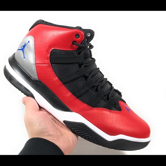 jordan max aura men's basketball shoe